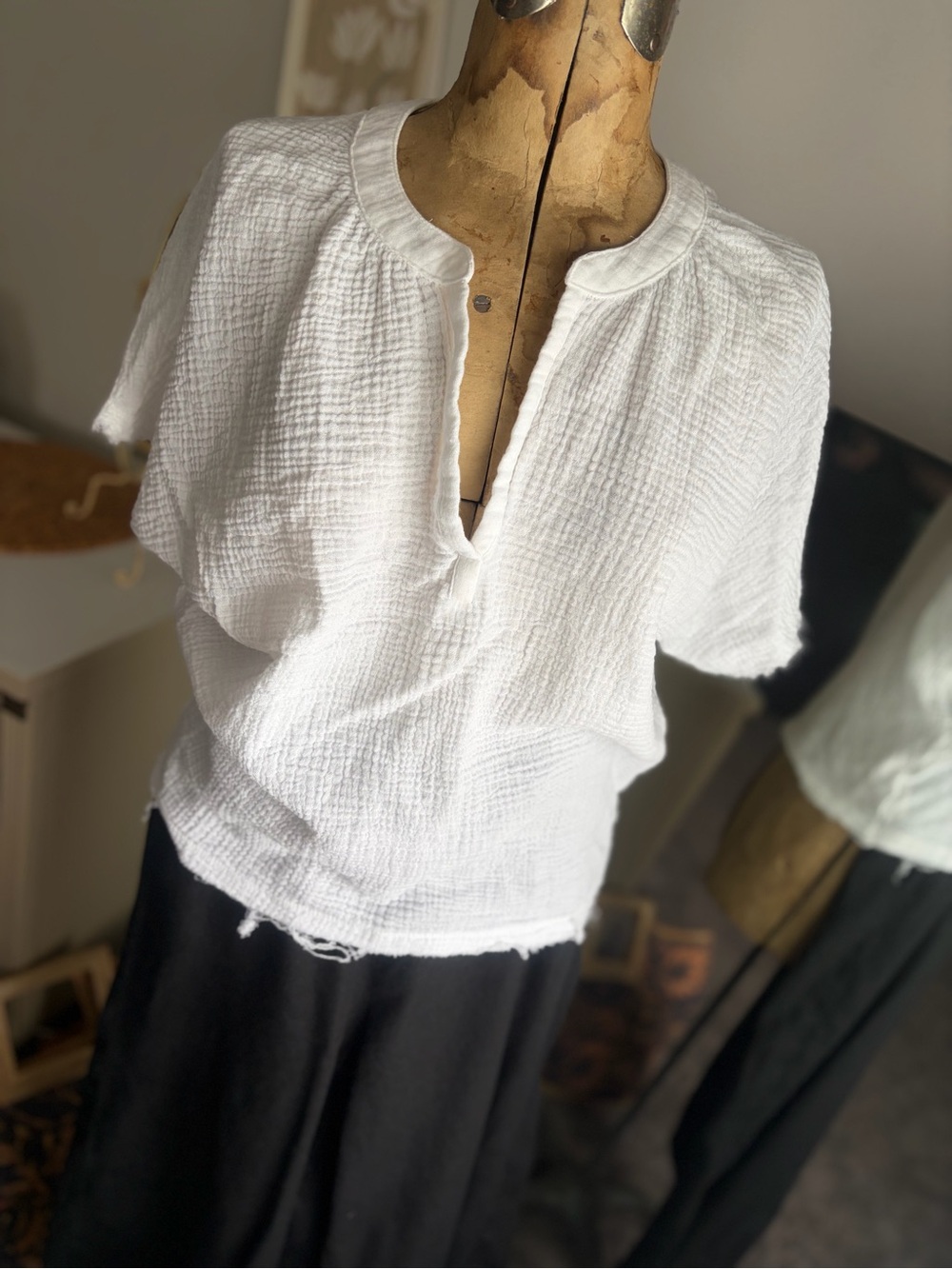 Chelsea and Theodore White Gauze Split-Neck Women’s Top